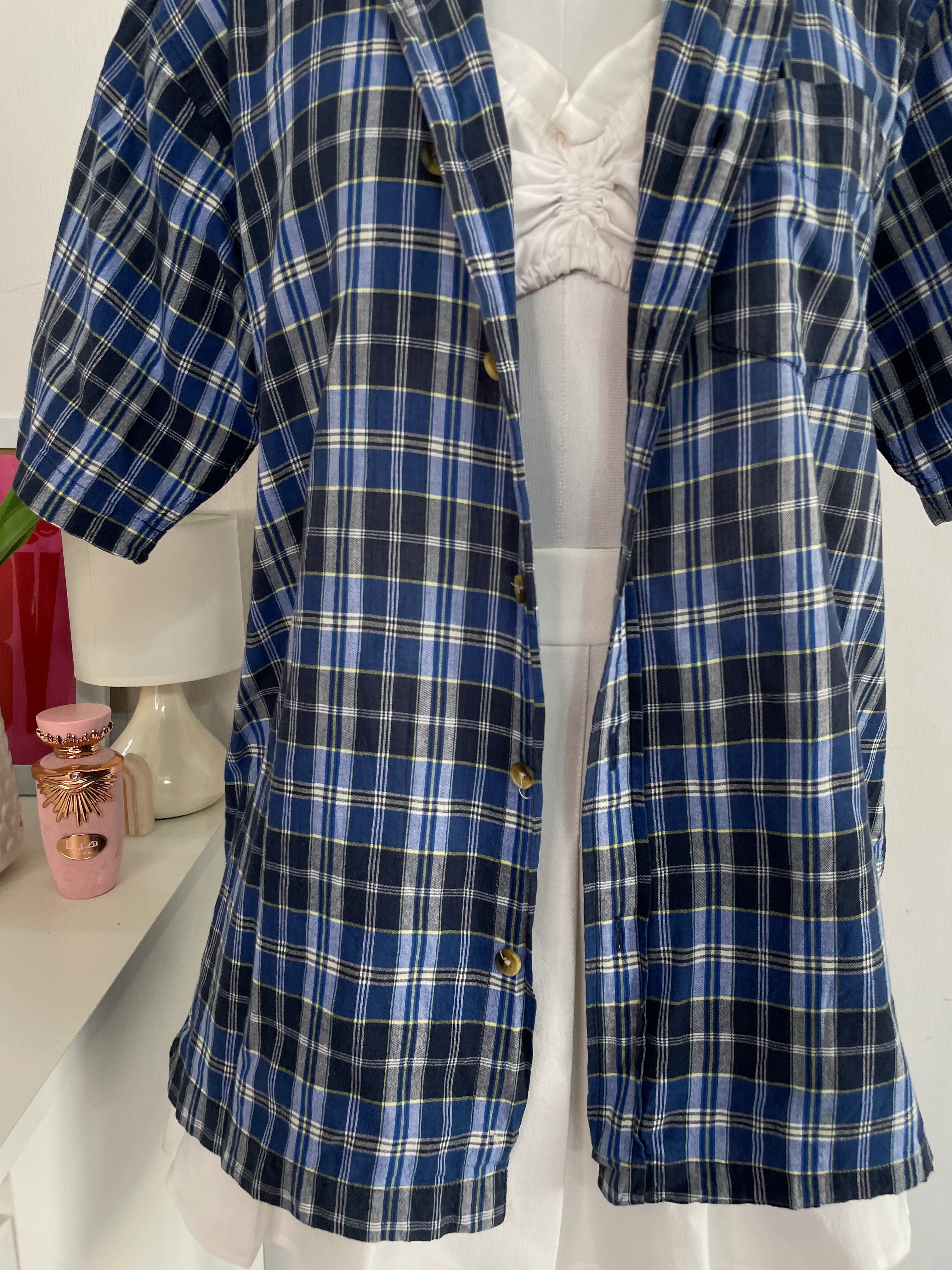 BLACK & BLUE CHECKERED SHIRT - BUST 44 - Image 3