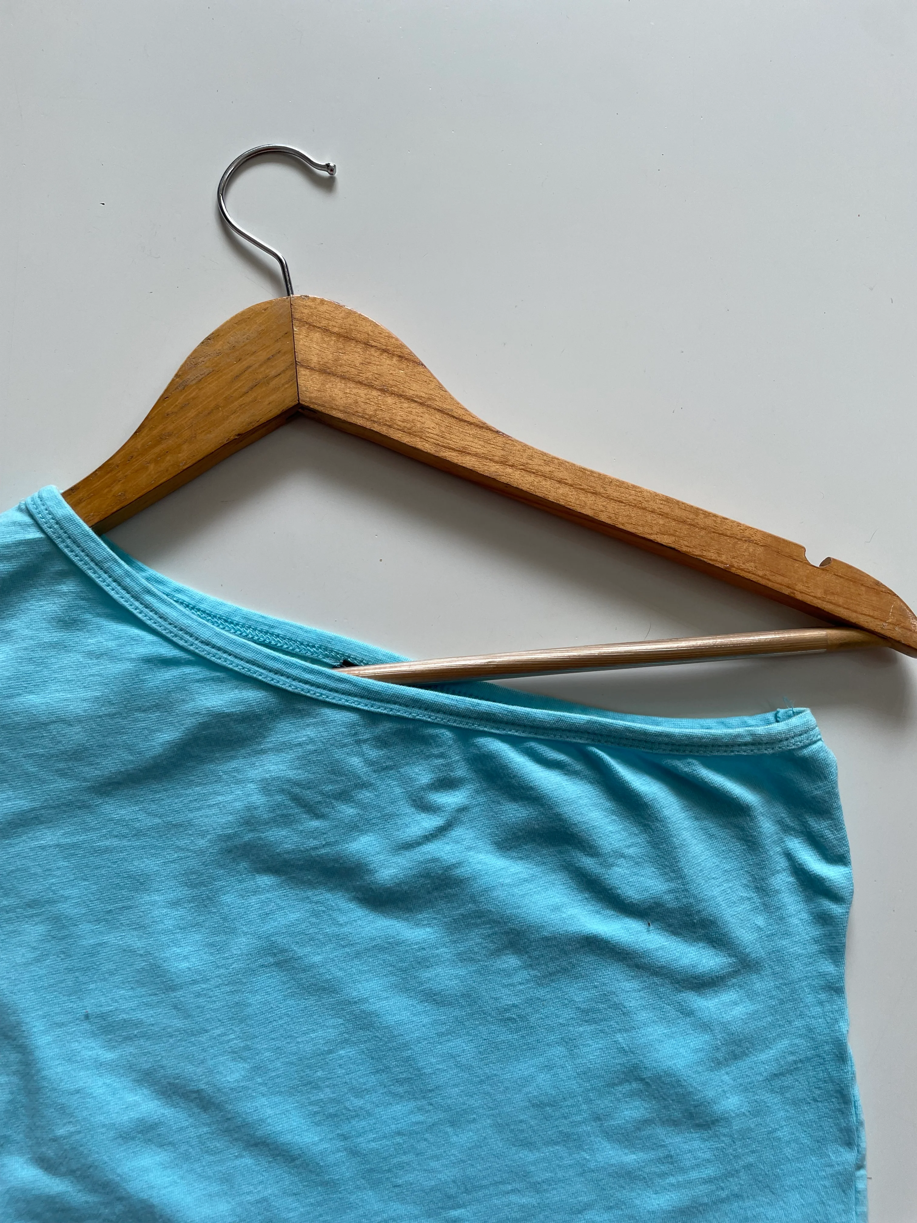 CSTION SKY BLUE ONE SHOULDER TOP - BUST 32 TO 36 - Image 3
